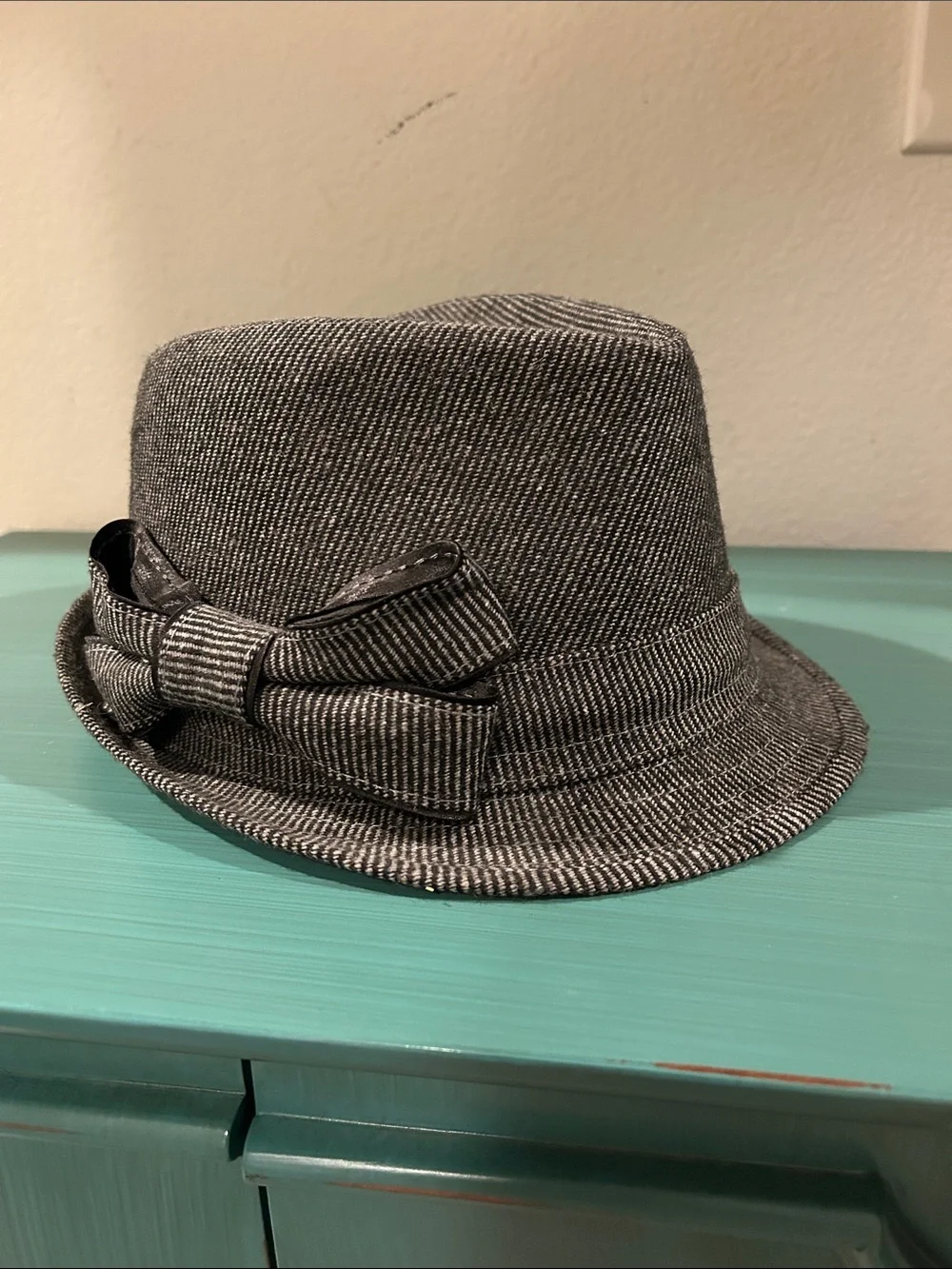 Striped Gray Bow Fedora Hat